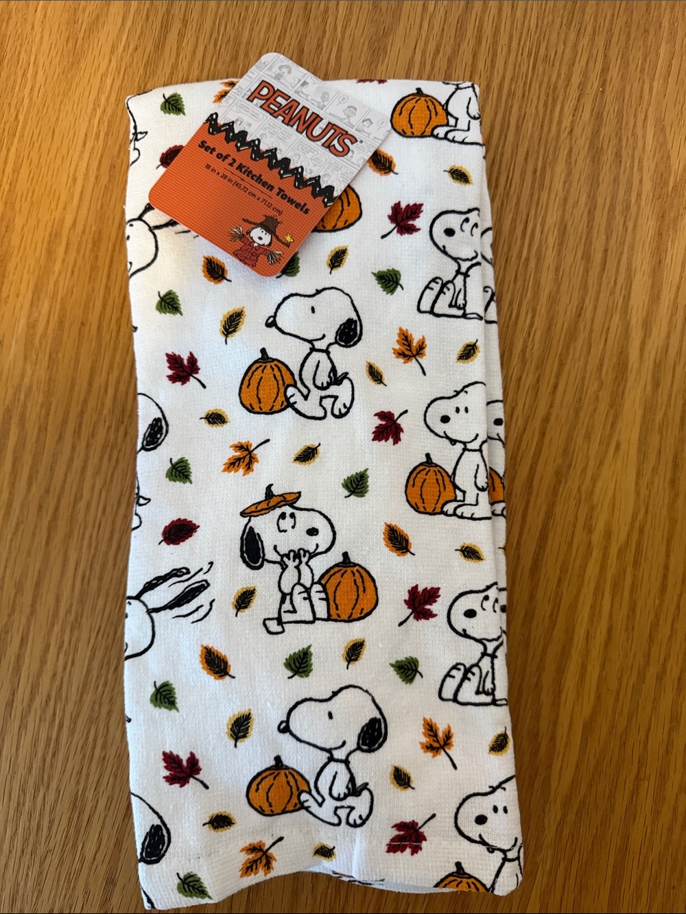 Peanuts White Snoopy Pumpkin Kitchen Towels with Orange and Multicolor Leaves